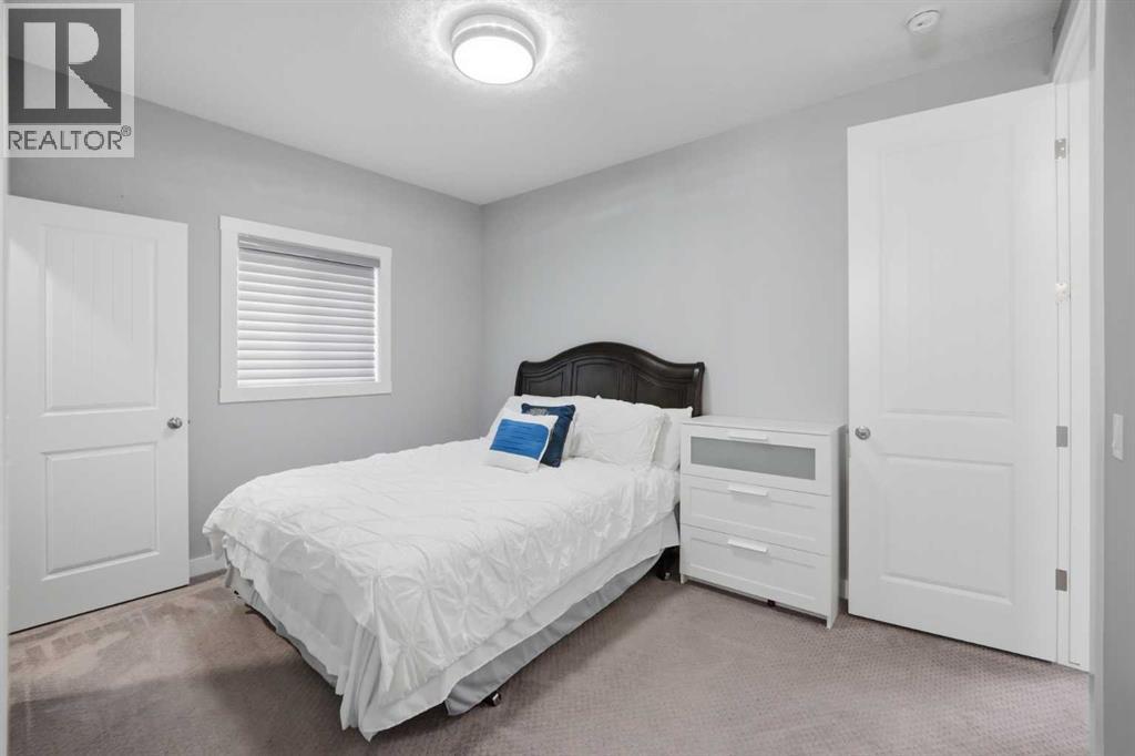 288 Corner Meadows Manor NE - 25