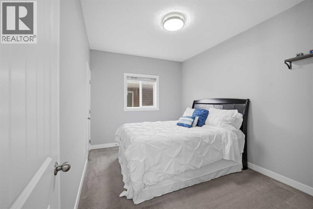 288 Corner Meadows Manor NE - 27