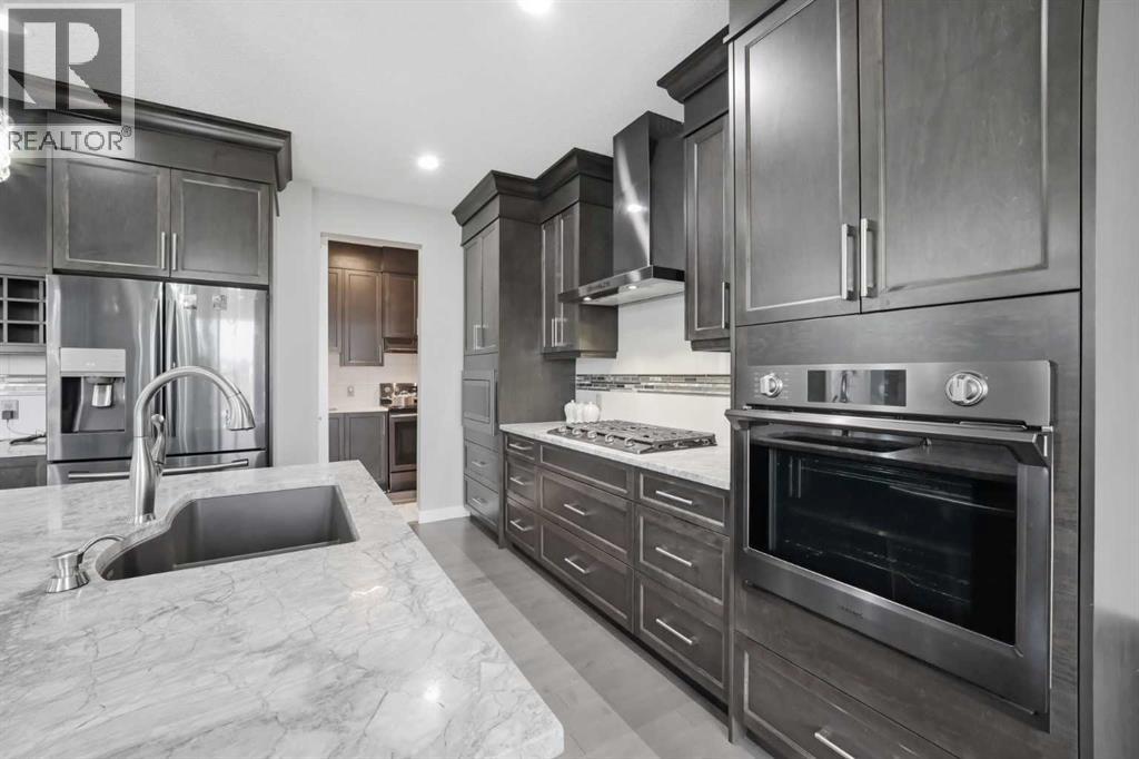 288 Corner Meadows Manor NE - 13