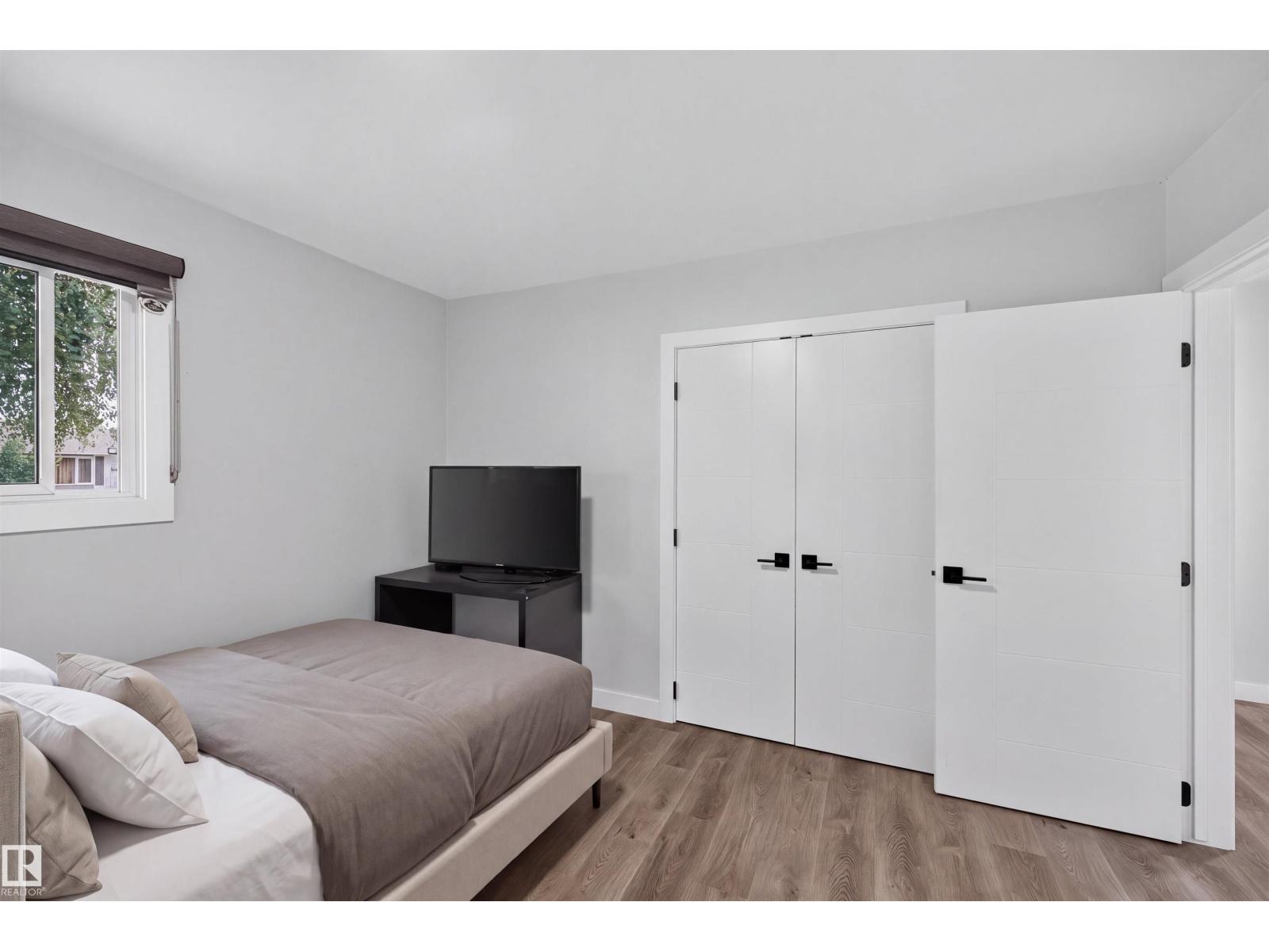 9516 52 ST NW - 10