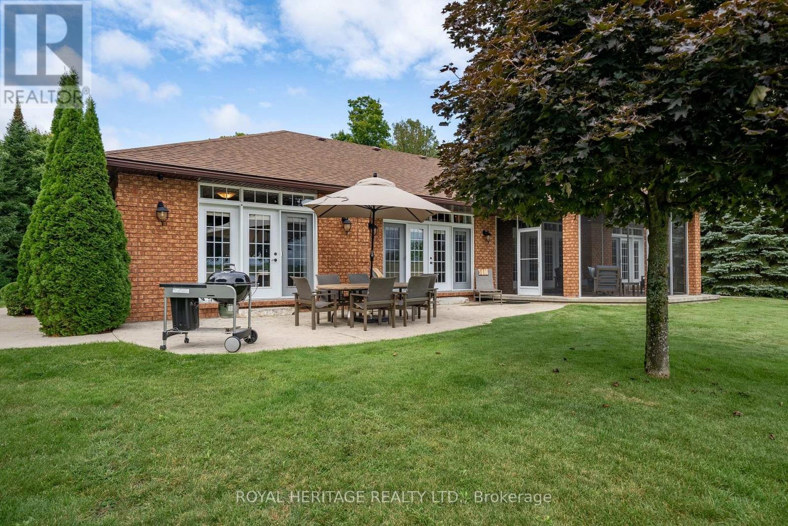 120 MCGREGOR DRIVE - 38