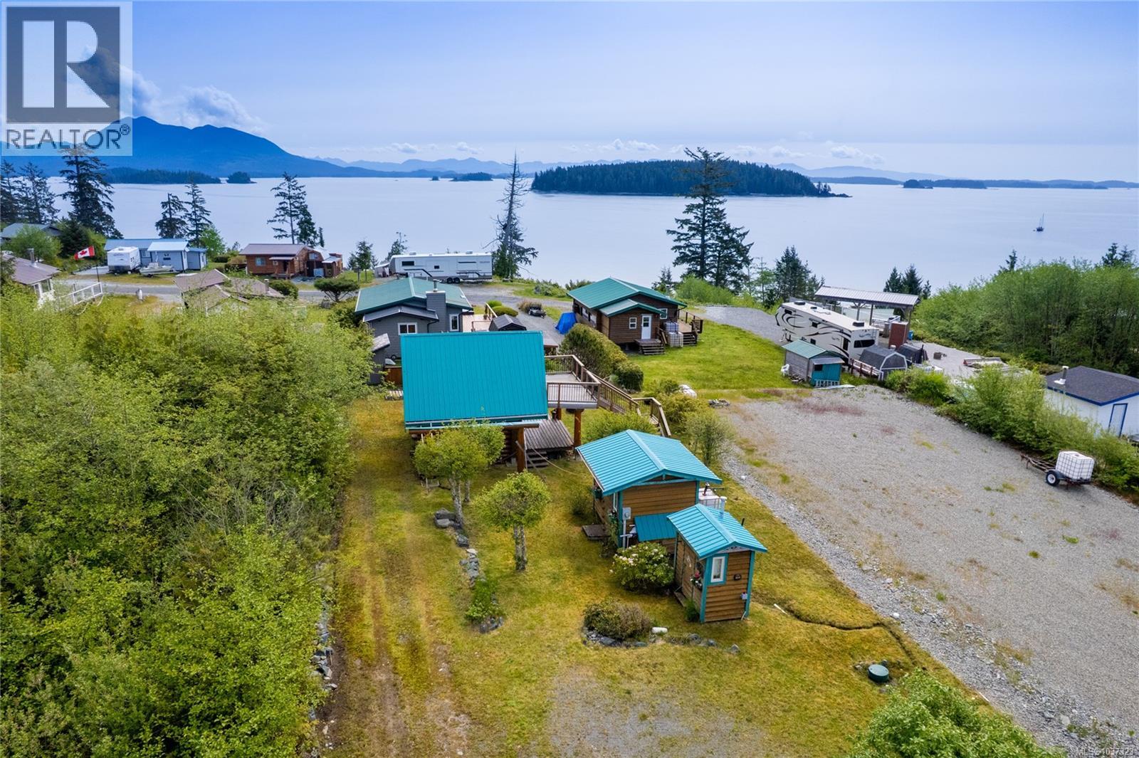 1082 Sixth Ave, Ucluelet — photo 2