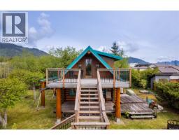 1082 Sixth Ave, Ucluelet, BC V0R3A0 Photo 53