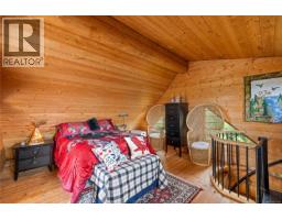 1082 Sixth Ave, Ucluelet, BC V0R3A0 Photo 16