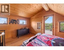 1082 Sixth Ave, Ucluelet, BC V0R3A0 Photo 18