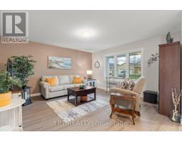 Bedroom 2 - 102 Huron Heights Drive, Ashfield Colborne Wawanosh, ON N7A0C6 Photo 8