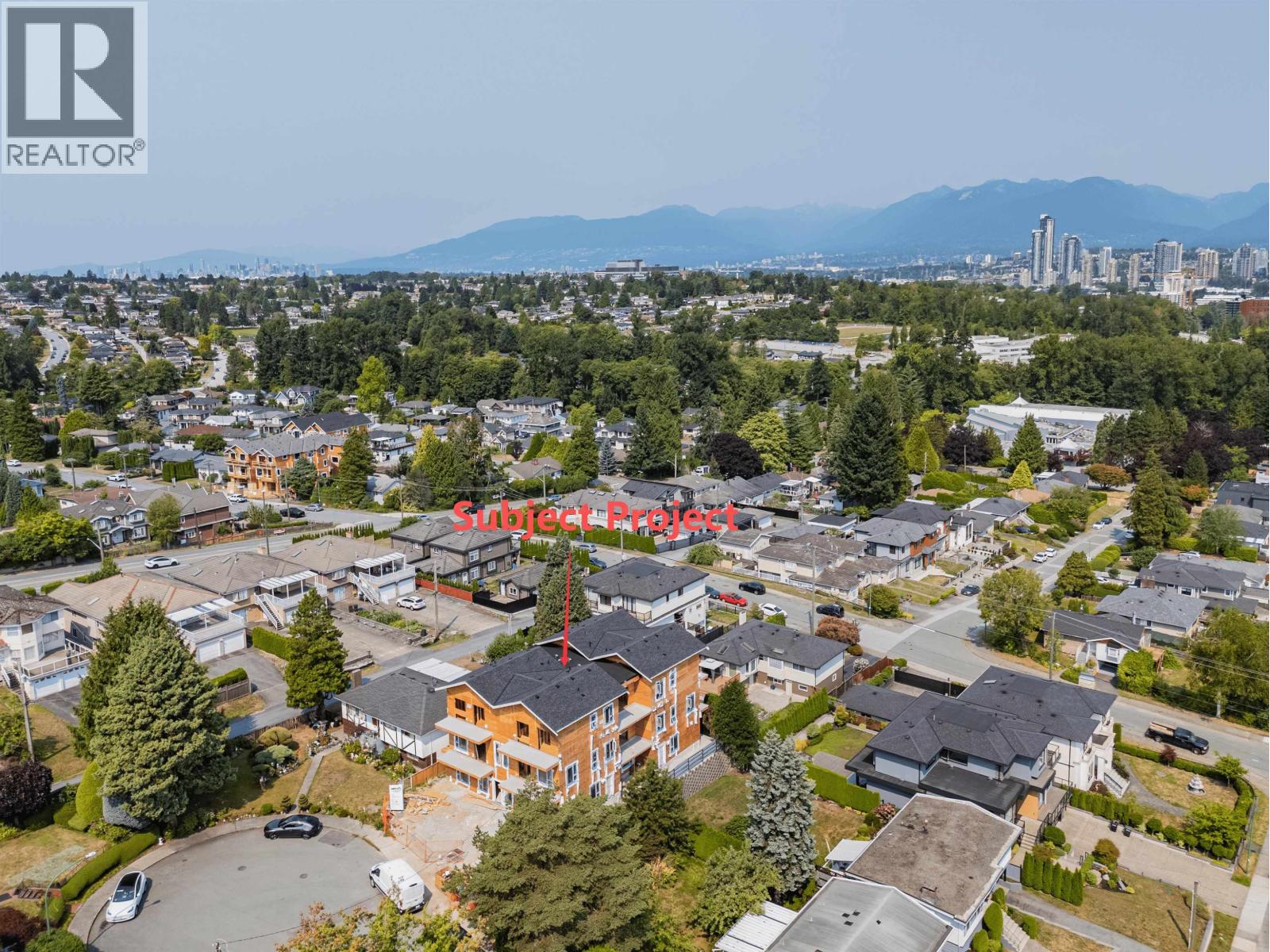 2 4561 CHARLOTTE COURT, Burnaby — photo 1