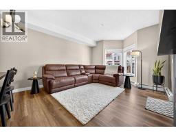 226, 20 Royal Oak Plaza NW - photo 14
