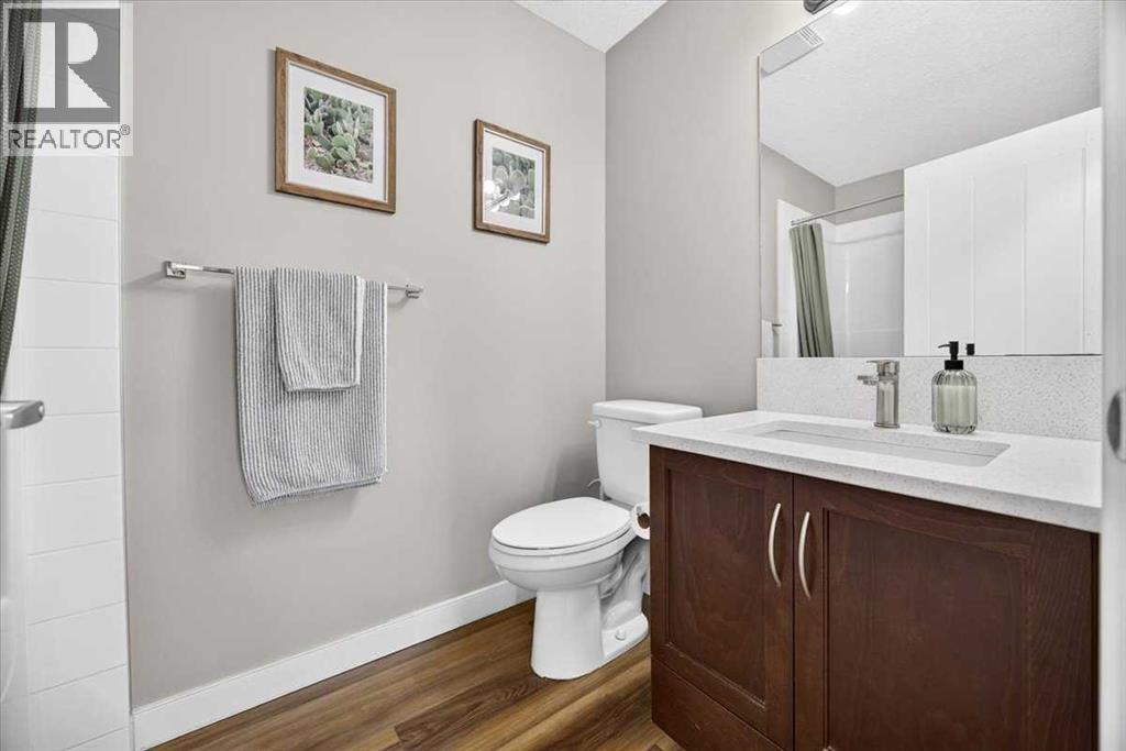 #226 20 Royal Oak Plaza NW - 17