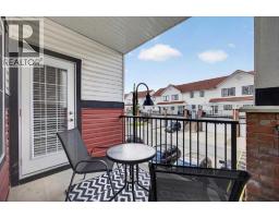 226, 20 Royal Oak Plaza NW - photo 31