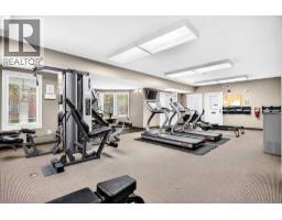 226, 20 Royal Oak Plaza NW - photo 41