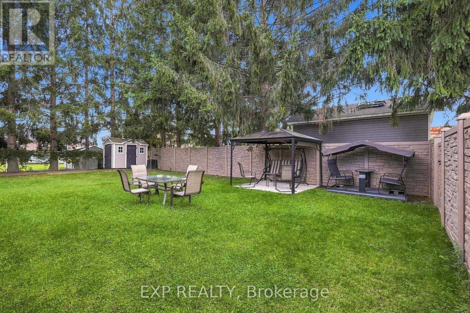 7 Bed, 5 Bath House for Sale in Russell – 30 ALBERT STREET, Russell – MLS# X13775668 - Image 75