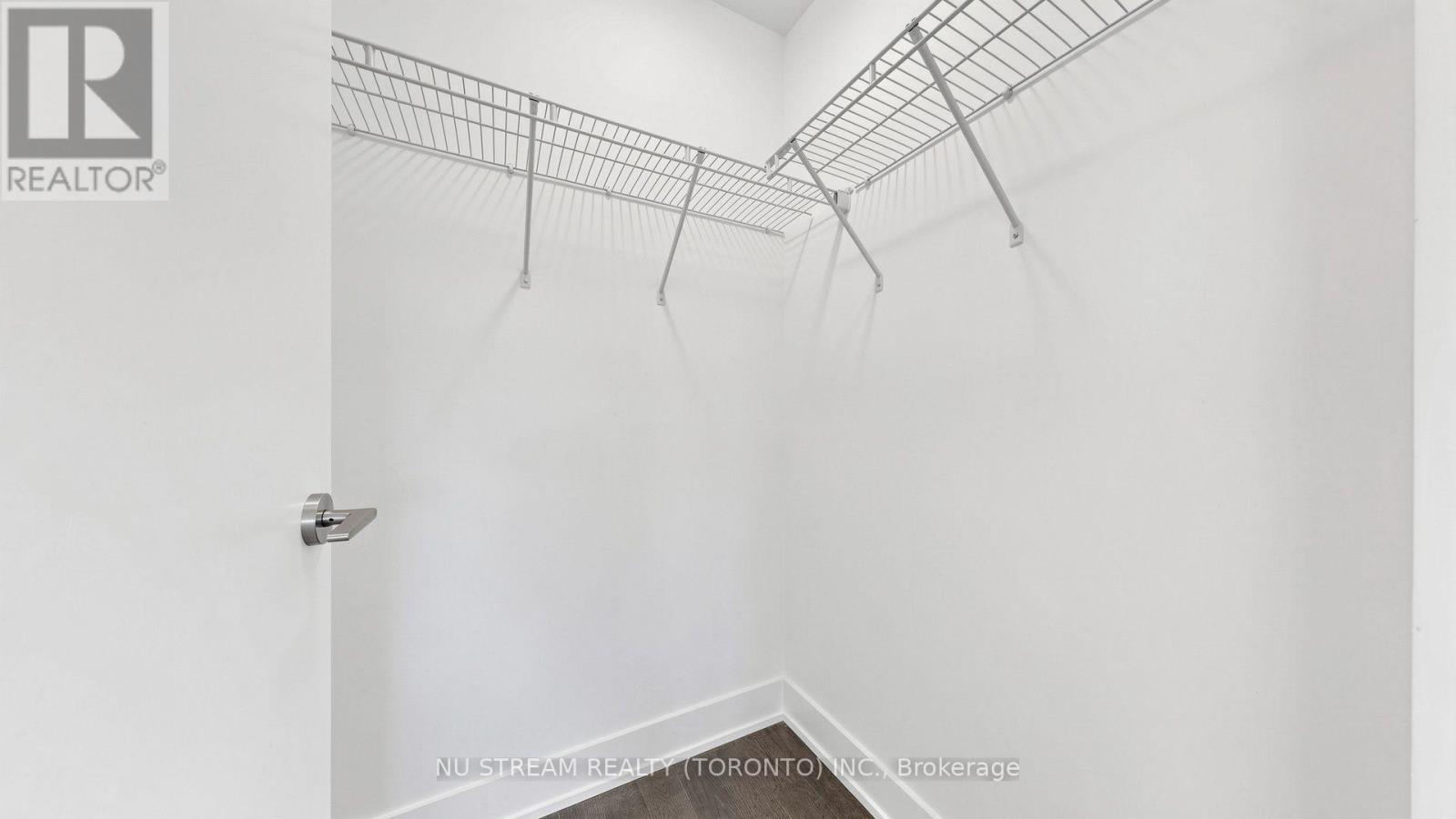 #307 181 BEDFORD ROAD - 21