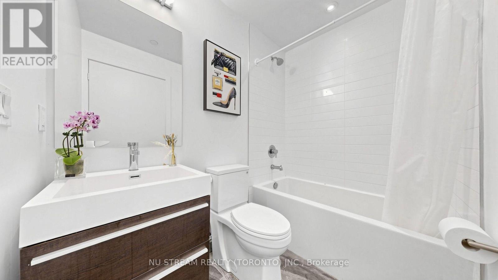 #307 181 BEDFORD ROAD - 31