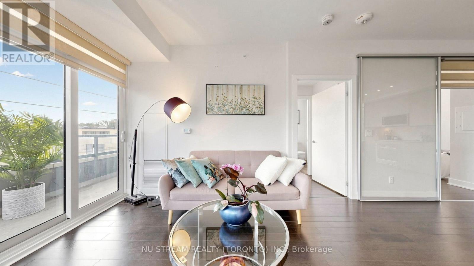 #307 181 BEDFORD ROAD - 7