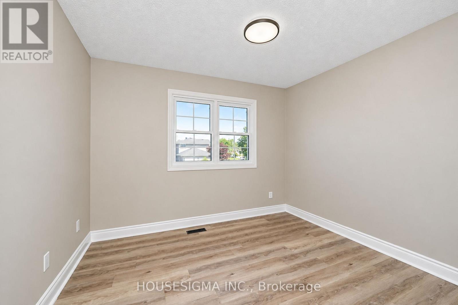 42 CHERRY BLOSSOM CRESCENT - 19