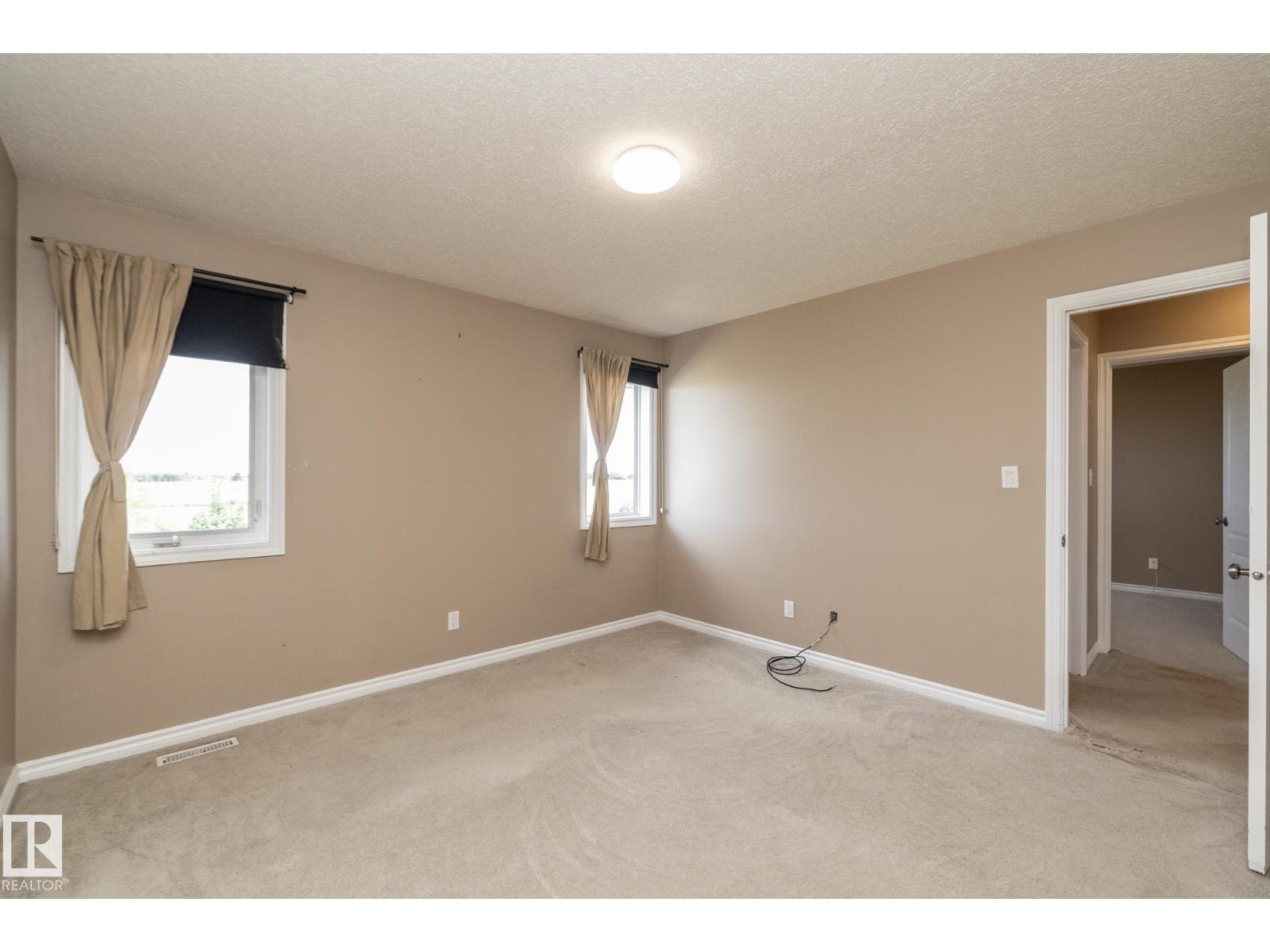10620 183 AV NW - 27