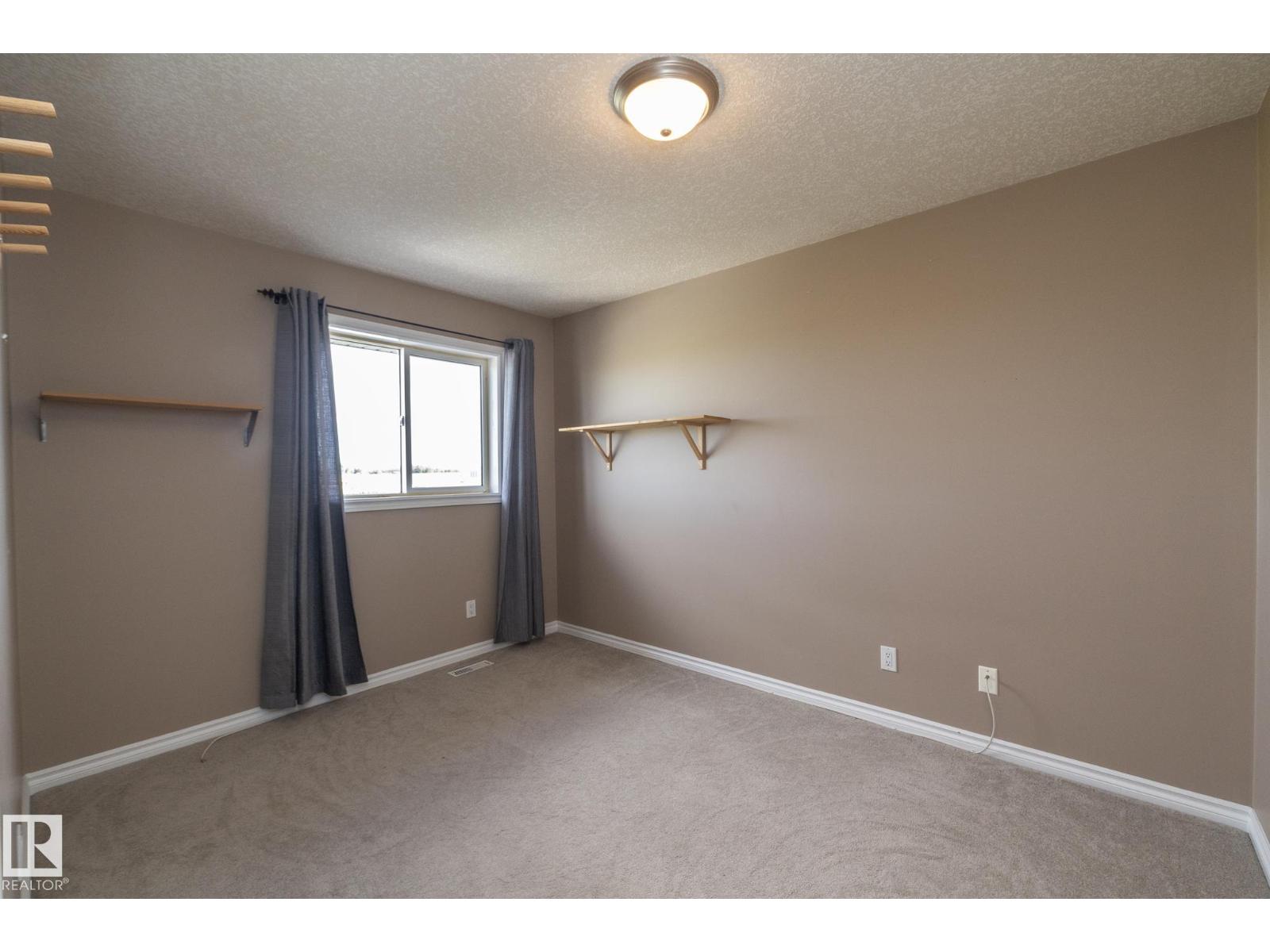 10620 183 AV NW - 38
