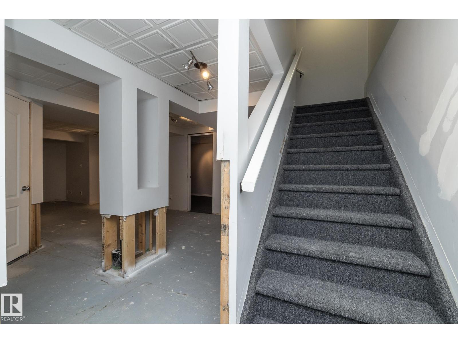 10620 183 AV NW - 43
