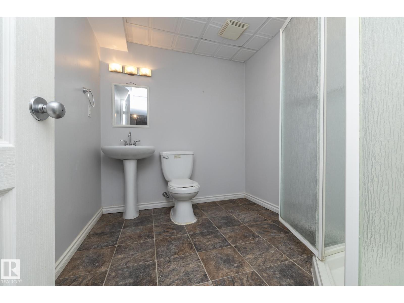 10620 183 AV NW - 46