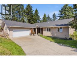 1937 Skeena Drive, Kamloops, BC V2E2P3 Photo 55