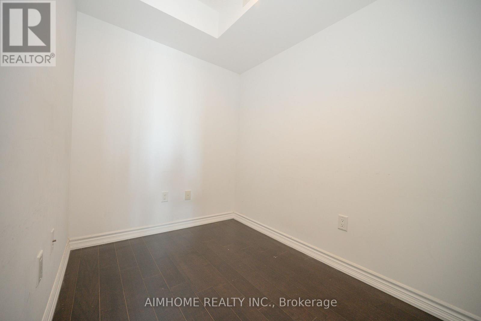 #1405 386 YONGE STREET - 18