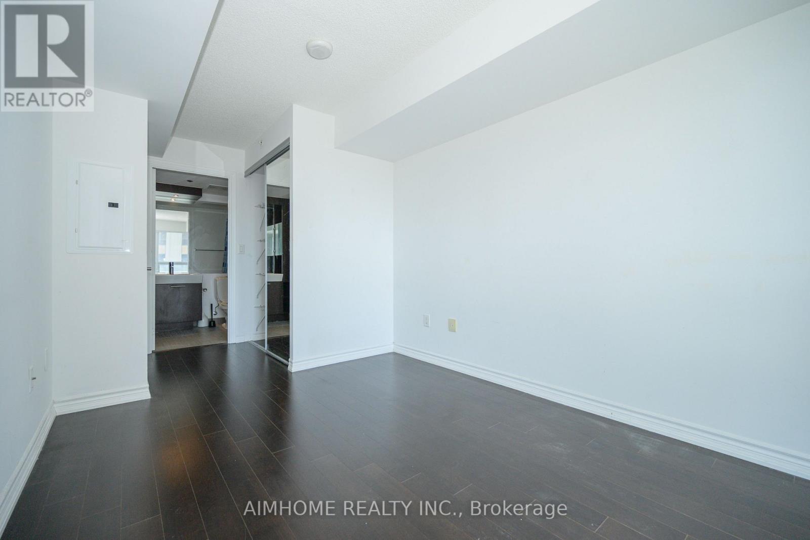 #1405 386 YONGE STREET - 25