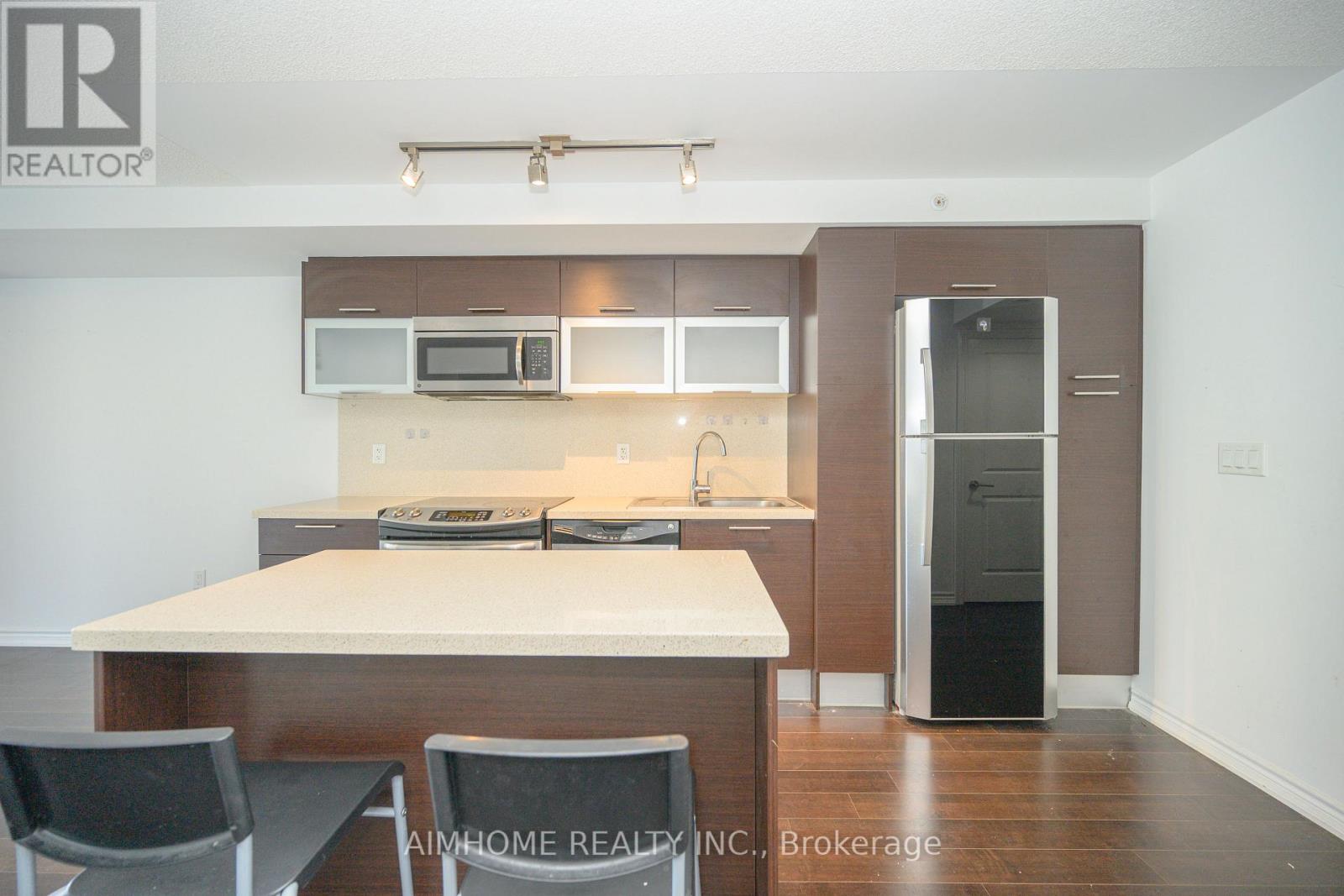 #1405 386 YONGE STREET - 9