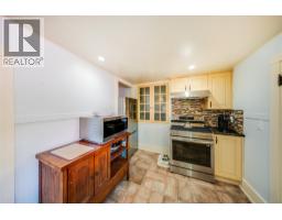 16 Hanna Drive, Trail, BC V1R4V6 Photo 13