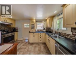 16 Hanna Drive, Trail, BC V1R4V6 Photo 11