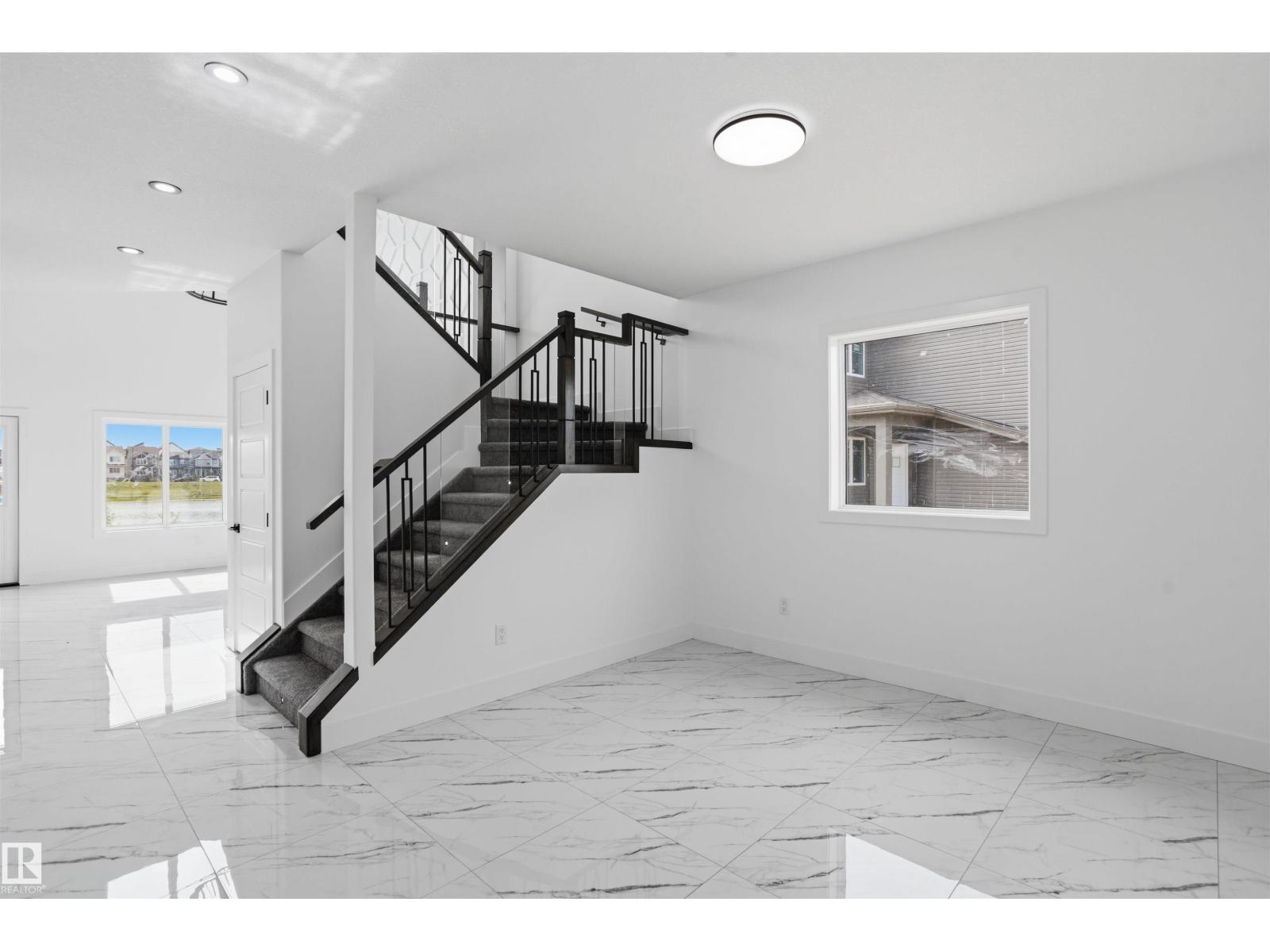 2135 1 AV SW - 11
