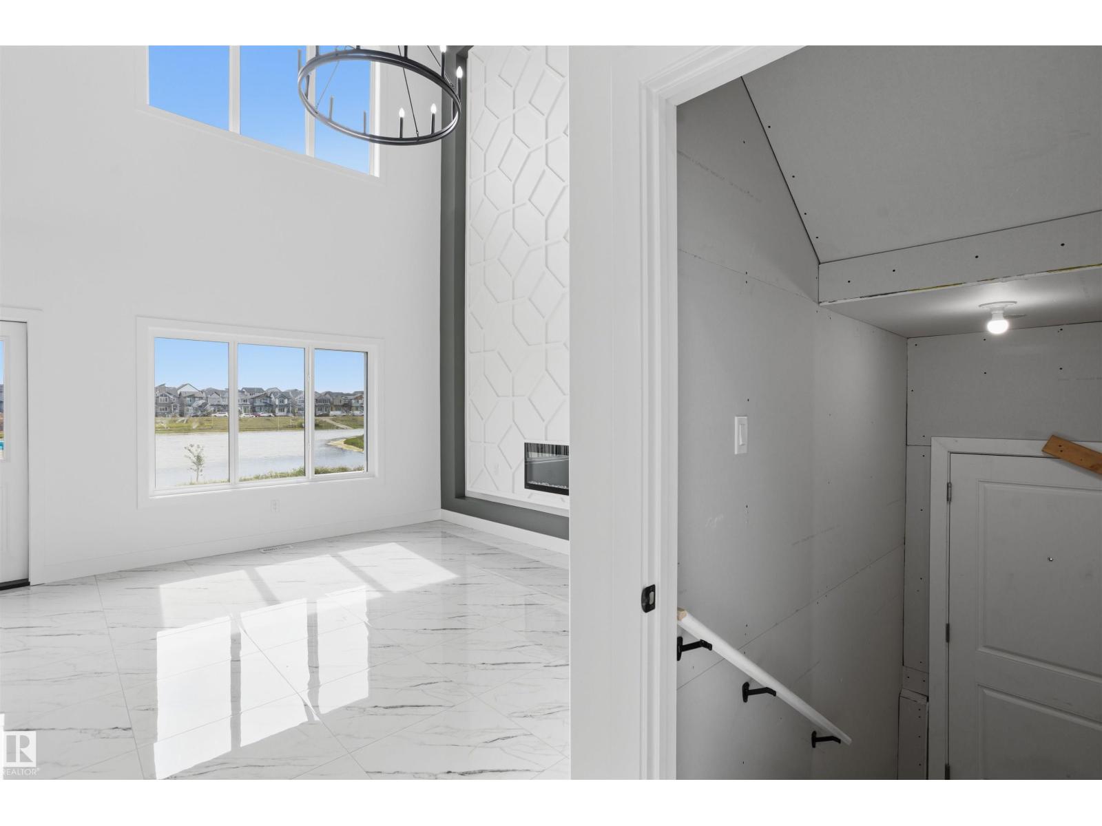 2135 1 AV SW - 25