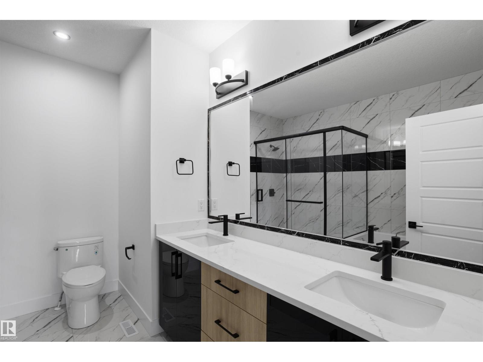 2135 1 AV SW - 35