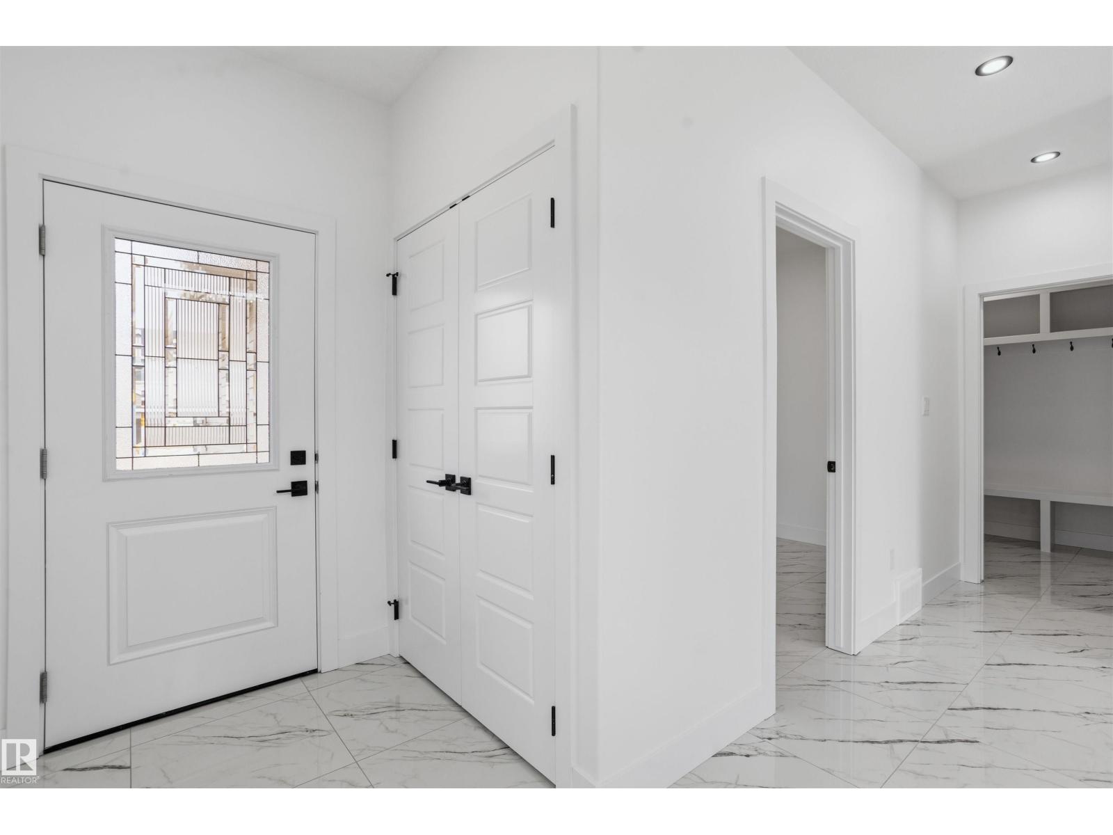 2135 1 AV SW - 4
