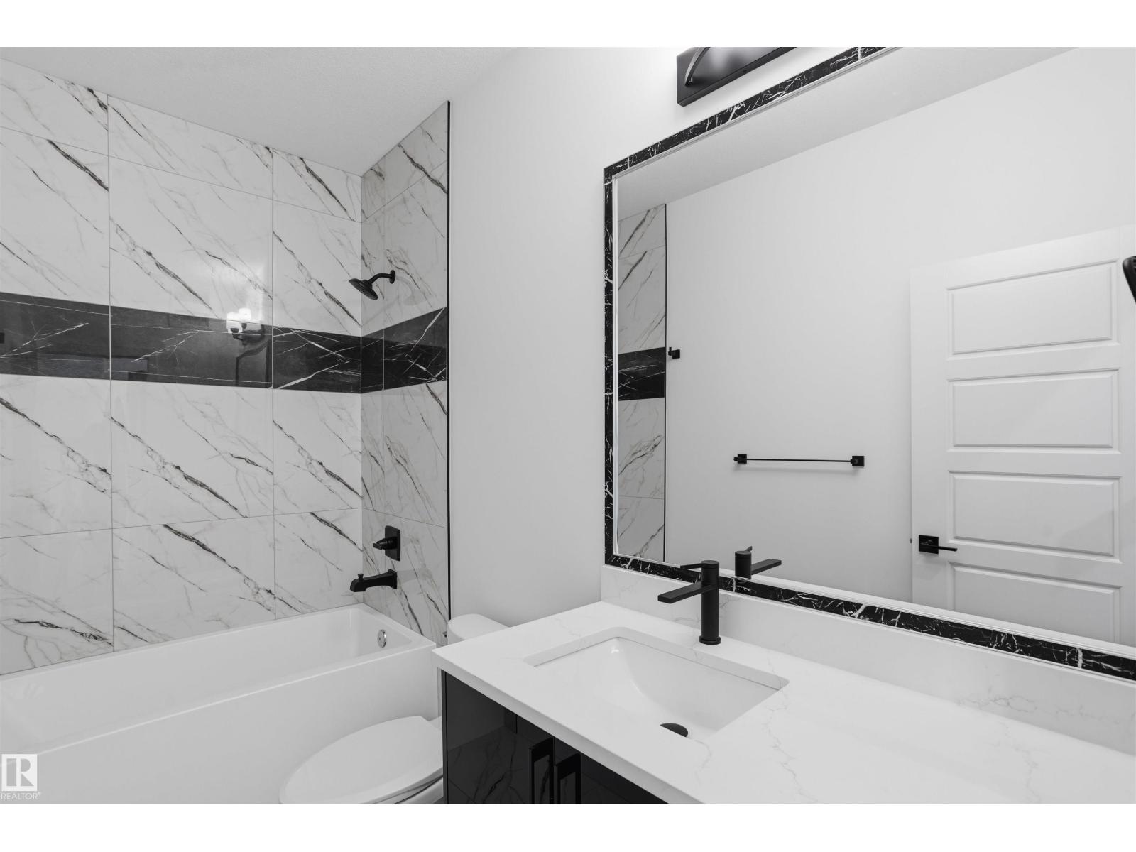 2135 1 AV SW - 40