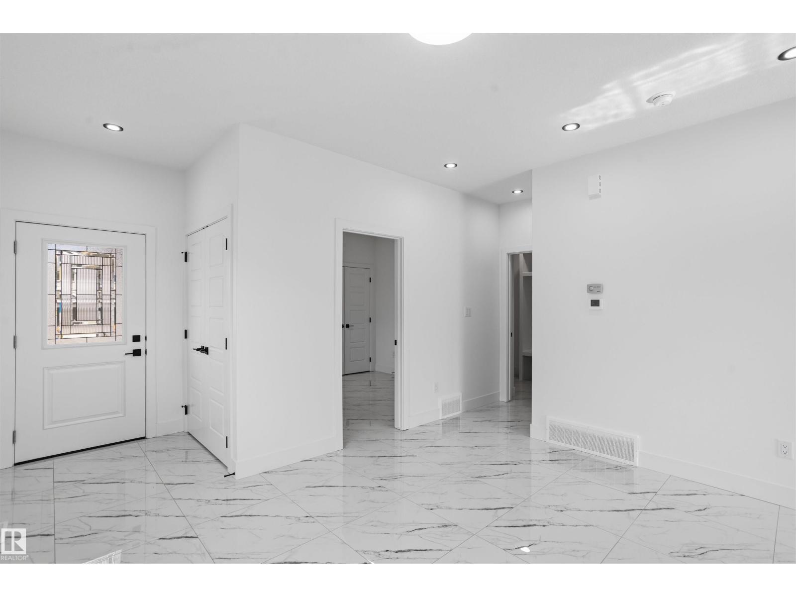 2135 1 AV SW - 5