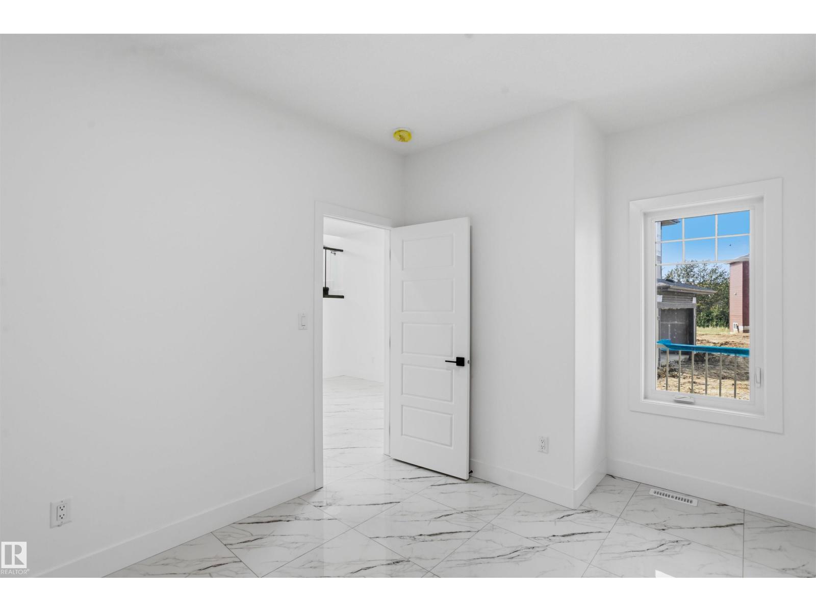 2135 1 AV SW - 7