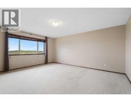 105 Cortina Bay Sw, Calgary, AB T3H0B5 Photo 20