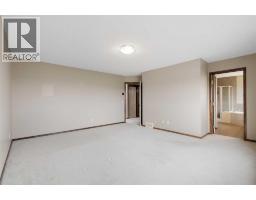 105 Cortina Bay Sw, Calgary, AB T3H0B5 Photo 22