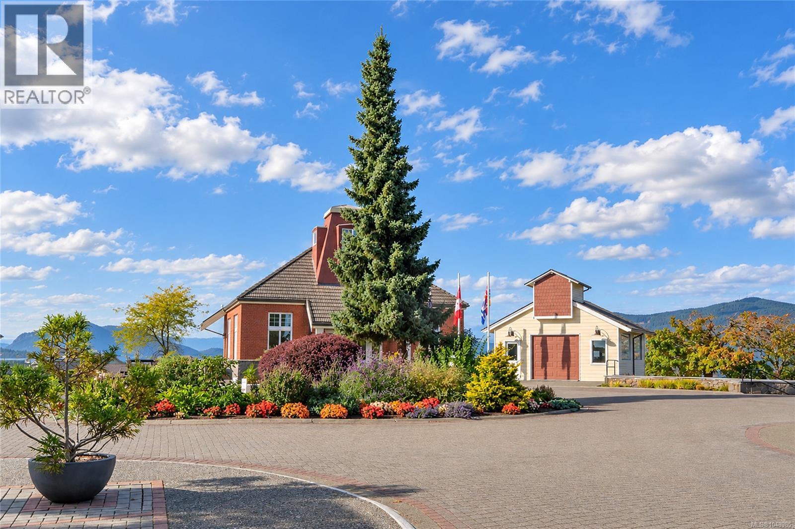 3728 Arbutus Dr N, Cobble Hill