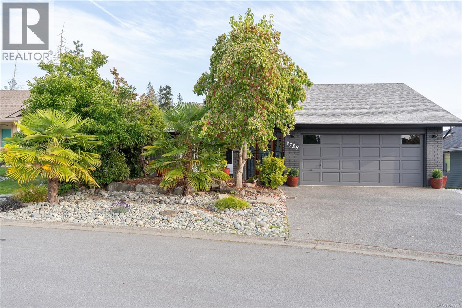 3728 Arbutus Dr N, Cobble Hill