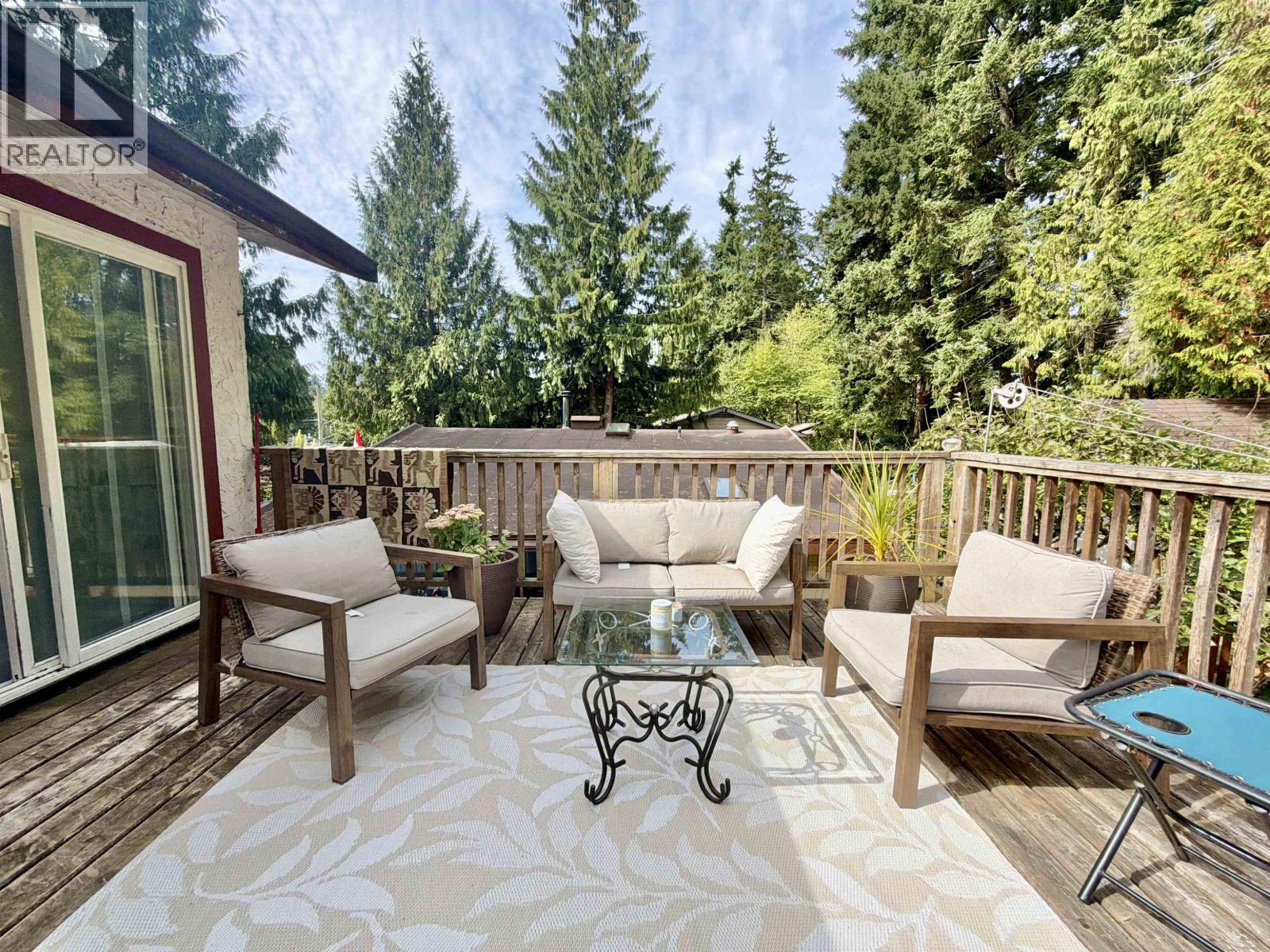 1044 FIRCREST ROAD, Gibsons