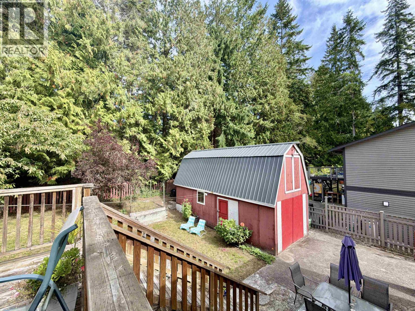 1044 FIRCREST ROAD, Gibsons