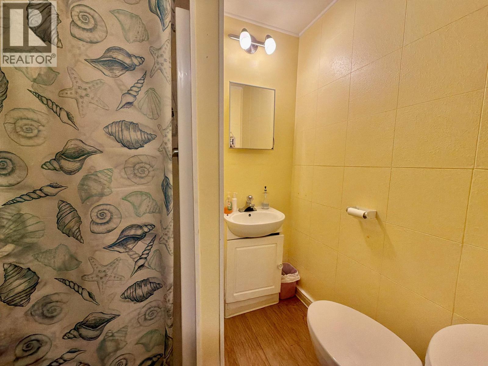 1044 FIRCREST ROAD, Gibsons