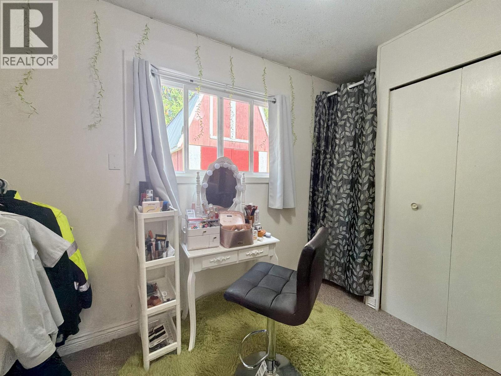 1044 FIRCREST ROAD, Gibsons