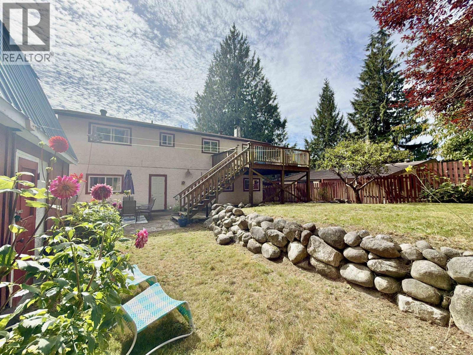 1044 FIRCREST ROAD, Gibsons