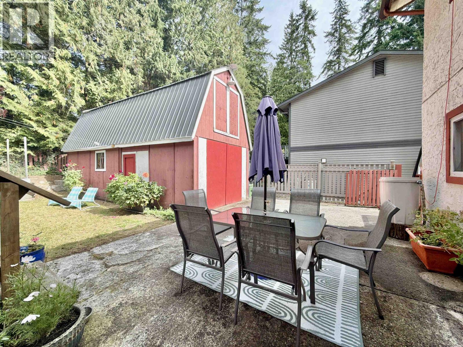 1044 FIRCREST ROAD, Gibsons