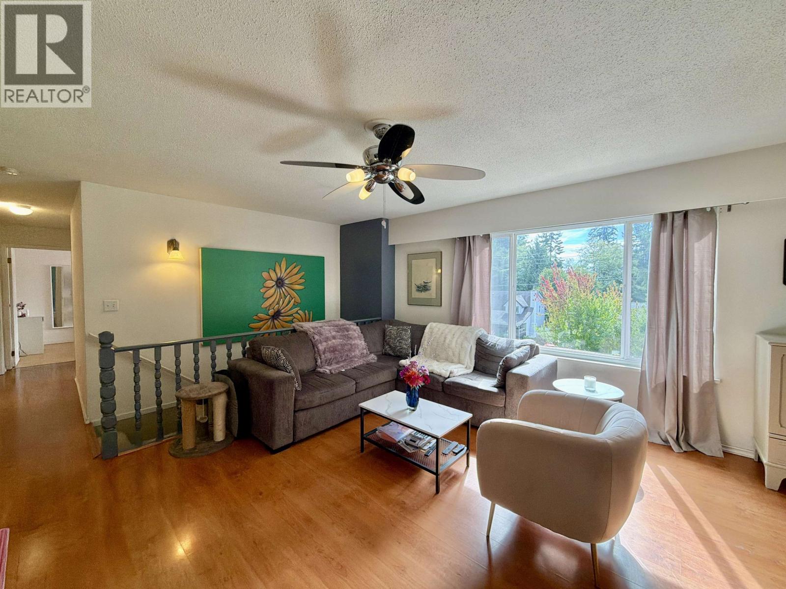 1044 FIRCREST ROAD, Gibsons