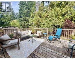 1044 Fircrest Road, Gibsons, BC V0N1V4 Photo 10