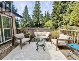 1044 Fircrest Road, Gibsons, BC V0N1V4 Photo 12